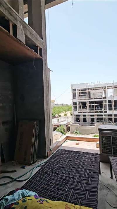 Hanging Stairs on construction site Jaipur
#HouseConstruction  #architecturedesigns  #StaircaseDecors  #constructionsite  #evershine_homes  #evershinehomesvaishali  #jaipurcity