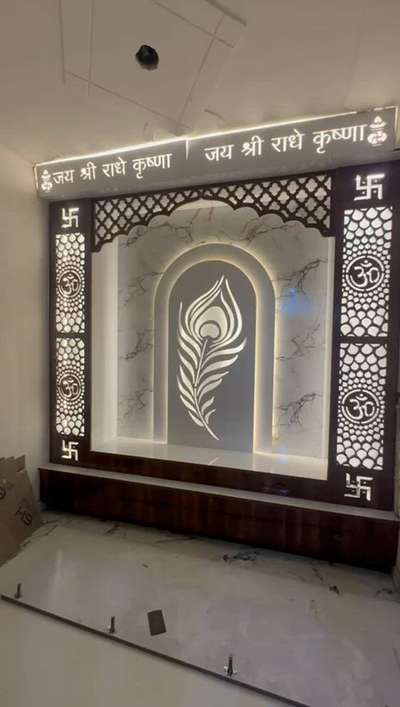 full wall mandir
#mandirroom
#mandirdesign 
#mandirbackwall 
#templelighting 
#lightingdesign 
#light
#templesofindia