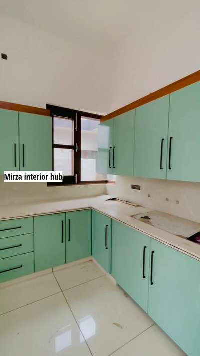 #ModularKitchen  #KitchenIdeas  #LargeKitchen  #inotech  #pantry  #bottlepullout  #Modularfurniture work karane ke liye contact kare
whats.+919625506863
call.+917060375916 Saquib Mirza