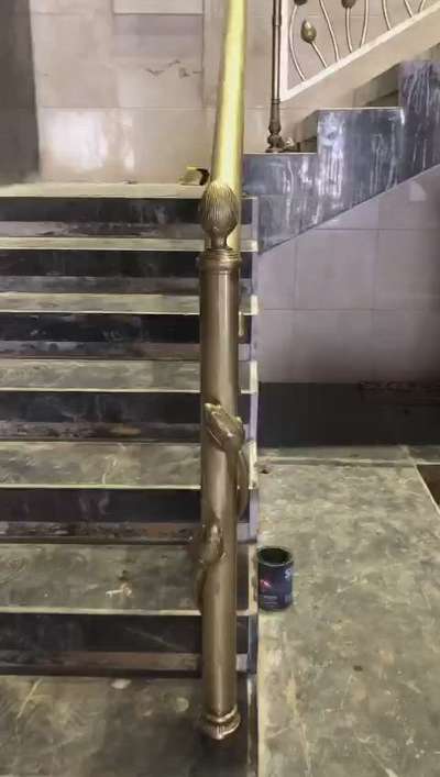 Brass railing complete by Team #arkadesign 

we are manufacturer of all types of metal work 
visit - www.arkadesign.co.in
            www.arkaartcraft.com

#InteriorDesigner  #LUXURY_INTERIOR  #railing  #StaircaseHandRail  #Architectural&Interior  #Hotel_interior