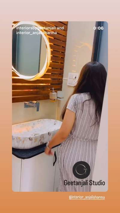 Let’s play with lights 🤩✨

 @interiorsbygeetanjali

 #InteriorDesigner  #HouseDesigns  #Designs  #mirrorunit  #mirrorideas  #powderroomdecor  #LUXURY_INTERIOR  #luxurydesign  #reeltoreel  #reelsinsta  #Architectural&Interior