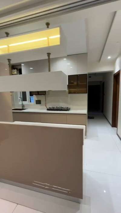 #ModularKitchen #stylishkitchen #InteriorDesigner #KitchenInterior #delhincr #gurugram