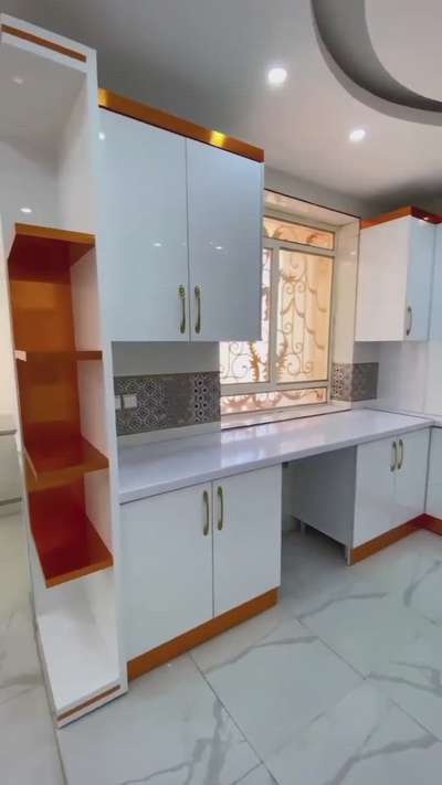 #ClosedKitchen  #LargeKitchen  #KitchenRenovation  #LargeKitchen