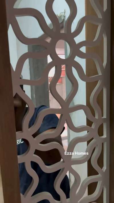 Rotatable TV Partition 

 #ezzahomes #rotatabletv #tvunits #LivingRoomTV
