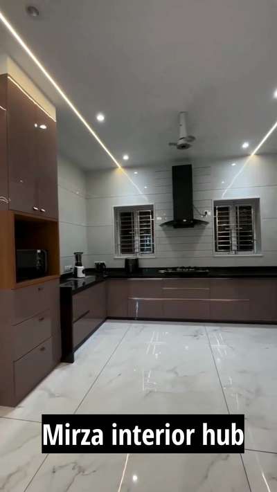 #ModularKitchen  #KitchenIdeas  #LargeKitchen  #inotech  #pantry  #bottlepullout  #Modularfurniture work karane ke liye contact kare
whats.+919625506863
call.+917060375916 Saqib Mirza