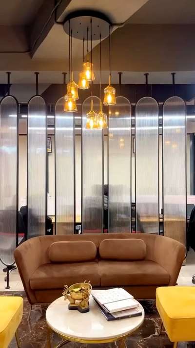 Modern Office Interior Designs ✨✨

#officeinterior #InteriorDesigner #OfficeRoom #officeinteriordesigner #commercialinteriors #receptiondesign #Architectural&Interior