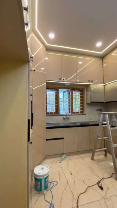 Final touch up  



 #HomeDecor  #homeinterior  #InteriorDesigner  #nestdecorinteriors  #KitchenInterior  #LivingRoomInspiration  #interiorpainting