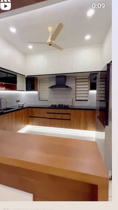 #ModularKitchen  #OpenKitchnen  #Veneer