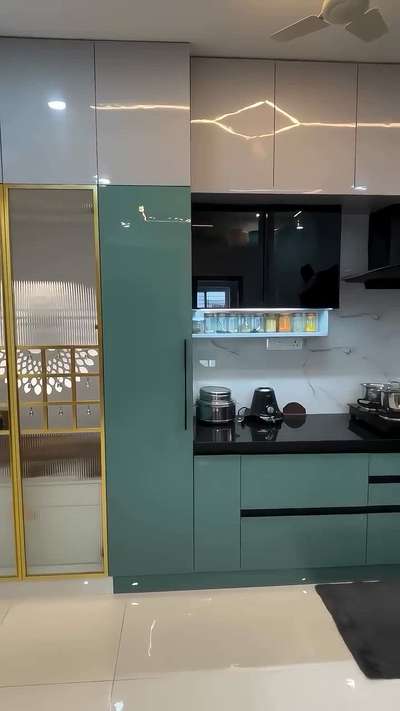 #ModularKitchen  #KitchenIdeas  #LargeKitchen  #LShapeKitchen  #KitchenCabinet  #KitchenRenovation  #KitchenInterior