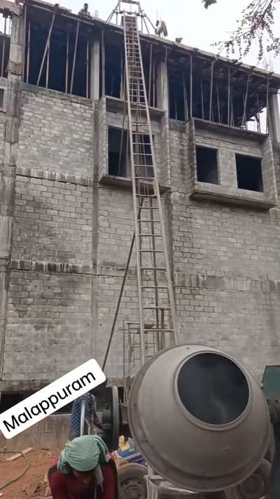 #Architect  #commercial_building  #BestBuildersInKerala  #engineering   #Designs