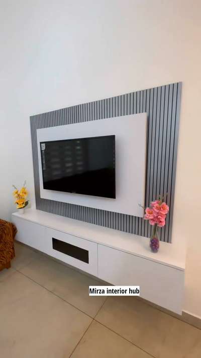 #lcdunitdesign  #LivingRoomTVCabinet  #smalltvunit  #HomeDecor  #WallDecors  #Modularfurniture work karane ke liye contact kare
whats.+919625506863
call.+917060375916 Saquib Mirza