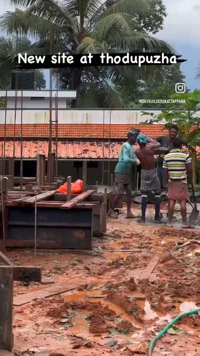 #Idukki  #thodupuzha  #muvattupuzha  #kanjirappally  #kothamangalam  #angamaly  #ContemporaryHouse  #HouseConstruction  #MixedRoofHouse
