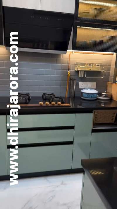 Kitchen design....
 #KitchenIdeas  #KitchenDesigns  #TRENDLAMINATES  #InteriorDesigner  #KitchenInterior  #interiorcontractors