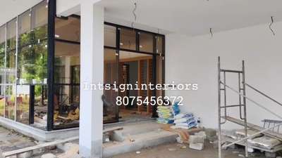 #dguglass #glasswall #toughenedglass #glassworks #tintedglass #luxurydesign #modernhouseplan #modernelevation #clading #structural_glazing #glassglazing #curtainwall #intsignhomeinteriors