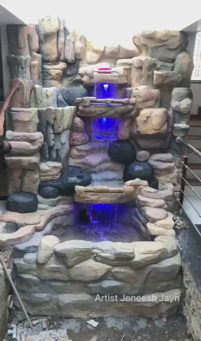 latest work. Artifitial rock waterfall.
 #fountain  #waterfountains  #art