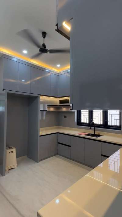 Kitchen made using multi board and wood,  #ModularKitchen   #WoodenKitchen  #KitchenInterior