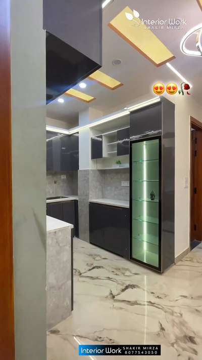 #wadrobedesign #SlidingDoorWardrobe #tvunitdesign #modularTvunits #MasterBedroom #wallpanelling #DressingTable#vanity#walldesing #LargeKitchen #ModularKitchen #KitchenInterior #OpenKitchnen #pantry #inotechkitchen# #All_furnitures_work_karane_ka_liye_contact_kare_8077543050