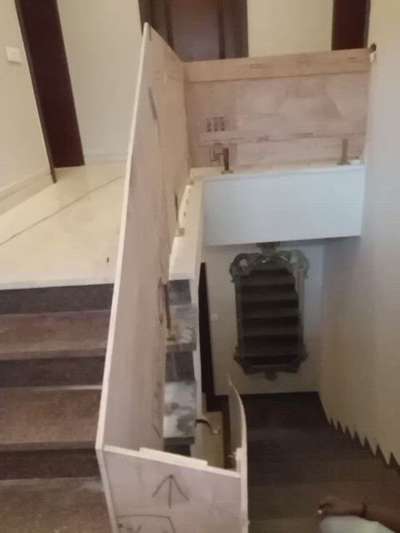 रेलिंग ग्लास जीना
9577180786