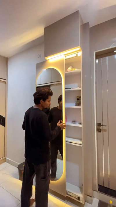modular furniture modellor wardrobe almari ask KoloApp 😋  #Modularfurniture  #modularwardrobe  #koloviral  #koloapp  #kolopost  #askexperts  #ask  #dehli  #rkinterio  #Rk