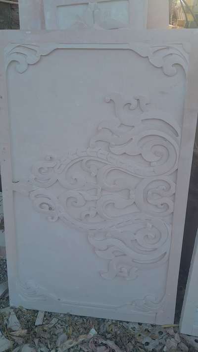 carving on Bansi Pahadpur sand stone