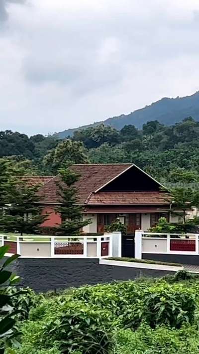 kolo.kerala VINTAGE HOME

Every detail tells a Story! Beautifully curated home with a harmonious fusion of form and function.

Credits: @volks_architects

Kolo - India's Largest Home Construction Community

#residence #house #home #tropicalhouse #before&after #courtyard #staircase #home #keralahomes #budgethome #tropicalarchitecture #. #landscapedesign #insideoutside #spaces #instahomes #keralahomes #architecture #homedecor #interiordesign #house #indoorplants #greenhome #decor #artificialgrass