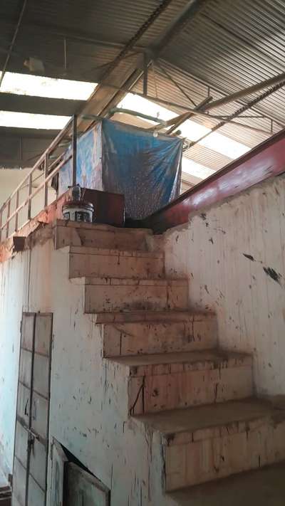 stone block cutting in our gang saw