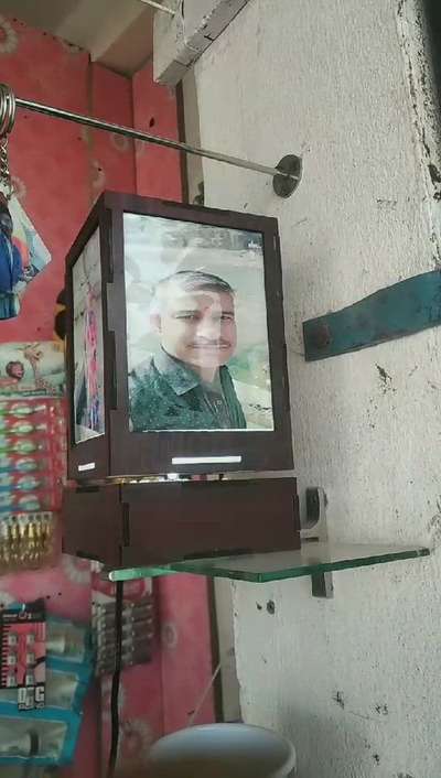 led photo frame,key chain, and mug printing please contact 9926063189