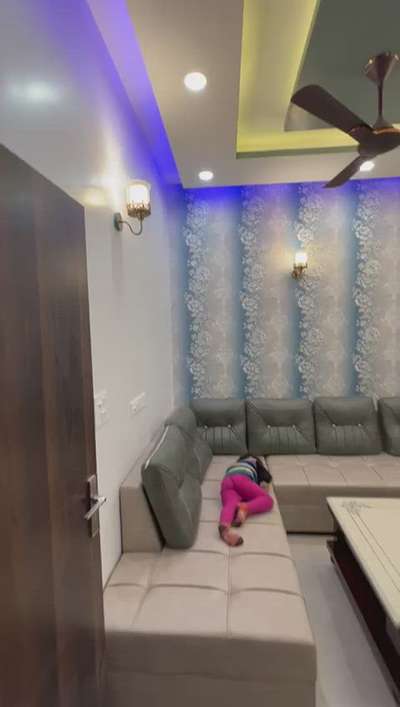 Fully furnished 3bhk at crossing republik Noida contact for more information