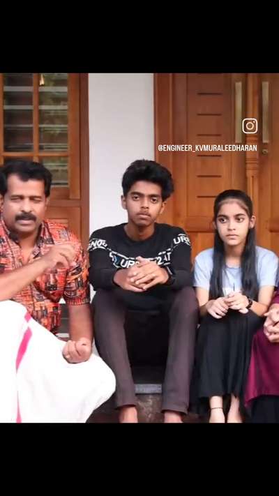 അഭിനേതാവും സംവിധായകനുമായ ബാലചന്ദ്രമേനോന്റെ ഡ്യൂപ്പ് വേഷം കൈകാര്യം ചെയ്യുന്ന മിമിക്രി കലാകാരന്റെ നാലുകെട്ട് വീടിന്റെ വിശേഷങ്ങൾ #brick #interlockbrick