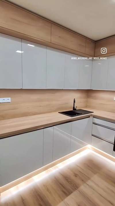 ഈ kitchen ഇഷ്ടപെടാത്തവർ ആരേലും ഉണ്ടാവോ? ??✅✅✅✅
🔺Dm/call  for Enquiry
🔺All types of Home decors Available
🔺Customized works അവൈലബിൾ

#InteriorDesign
#HomeDecor	#InteriorInspiration	#InteriorStyling #InteriorDesignIdeas #HomeStyling #InteriorDesign #HomeDecor #InteriorInspiration #InteriorStyling
	#InteriorDesignIdeas#HomeStyling
	#DecorInspiration
	#DesignInspo
	#ModernInteriors
	#InteriorGoals	#BohoDecor
	#ScandiStyle
	#MinimalistDesign
	#LuxuryInteriors
	#InteriorTrends
	#RoomDecor
	#HomeInspiration
	#CozyInteriors
	#VintageDecor	   #HomeRenovation	#DecorInspiration
	#DesignInspo
	#ModernInteriors
	#InteriorGoals
	#BohoDecor
	#ScandiStyle
	#MinimalistDesign
	#LuxuryInteriors	#InteriorTrends
	#RoomDecor
	#HomeInspiration
	#CozyInteriors	#VintageDecor	#HomeRenovation