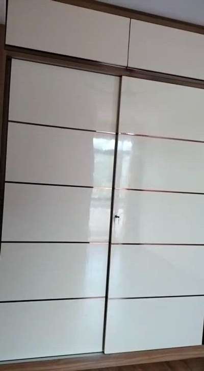 Sliding wardrobe with inbuilt
 handles ###