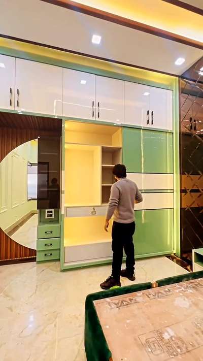 modular furniture modellor wardrobe almari ask KoloApp 😋 😱😱 #MovableWardrobe  #Modularfurniture  #koloapp  #kolopost  #koloviral  #rkinterio  #Rk  #askexperts  #askcarpenter   #ask