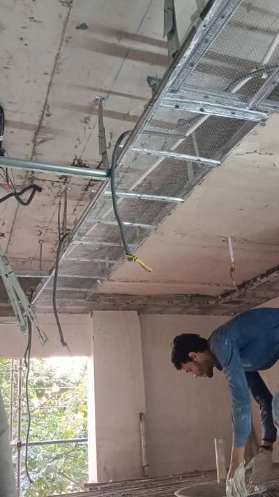 pop fol ceiling esqyar ranig fut meteriyal ke sath 150 rupeya fut hai call mi