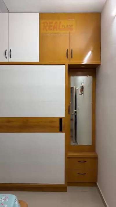 modular furniture modellor wardrobe almari ask KoloApp 😋  #Modularfurniture  #modularwardrobe  #Rk  #koloapp  #koloviral  #kolopost  #askexperts  #askcarpenter  #ask  #badrooms