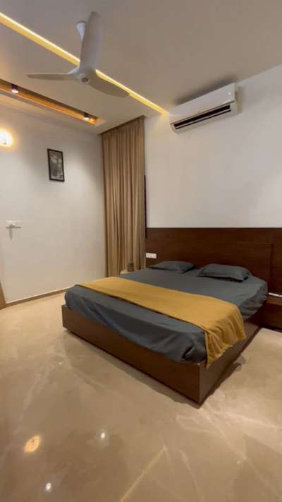 #kalp 
 #MasterBedroom 
 #interiordesignkerala 
 #residentialbuilding 
 #4500 sqft