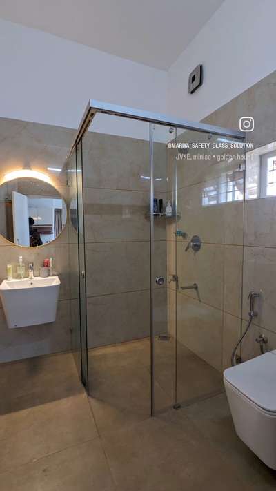 #90° double door sliding shower cubicle