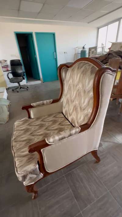 For Premium  customised chair & furniture.Please connect with us
 #LUXURY_INTERIOR  #luxurychair  #trendingdesign  #InteriorDesigner  #DelhiGhaziabadNoida  #premiumquality
