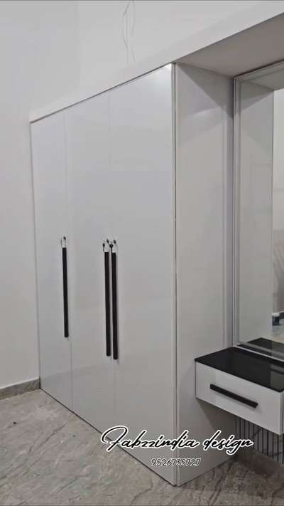 കുറഞ്ഞ ചിലവിൽ lifelong warranty 
ഇതുപോലെ വീടിന്റെ interior ചെയ്യാൻ ഞങ്ങളെ വിളിക്കൂ fabzzindia design 🤝 #WardrobeIdeas  #WardrobeDesigns  #InteriorDesigner  #mosquedesign  #ModularKitchen
