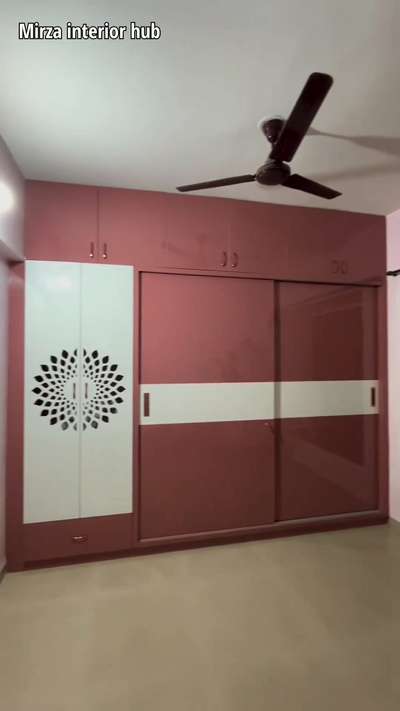 #SlidingDoorWardrobe  #With  #mandir  #combinatnationmica_  #Modularfurniture work karane ke liye contact kare
whats.+919625506863
call.+917060375916 Sakib Mirza