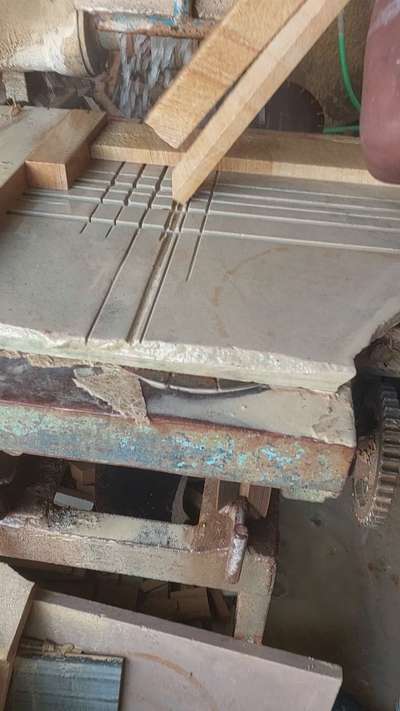 manufacturing of suppliers natural stone wall cladding tiles 

#HouseConstruction #constructionsite #amayrastones #stonewall