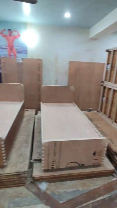 simple Bed for PG Room wooden work k liye contact kry all type ply bord available in delhi Gurugram Noida Project  #koloapp  #viralkolo  #WoodenBeds  #koloaap  #koloed  #koloamaterials  #KingsizeBedroom  #Architectural&Interior  #interiorcontractors