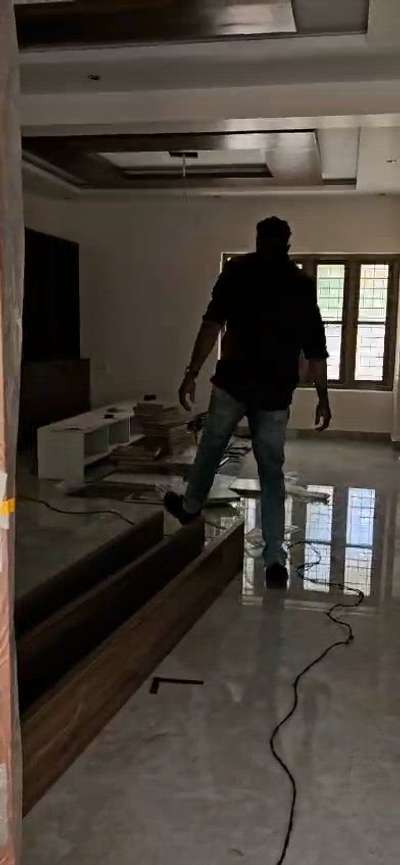 S M S തുടരും