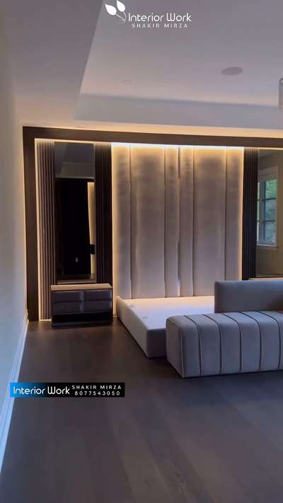 #MasterBedroom #KingsizeBedroom #BedroomDesigns #wallpenling #wadrobedesign #tvunitinterior #contact_me_9027957097