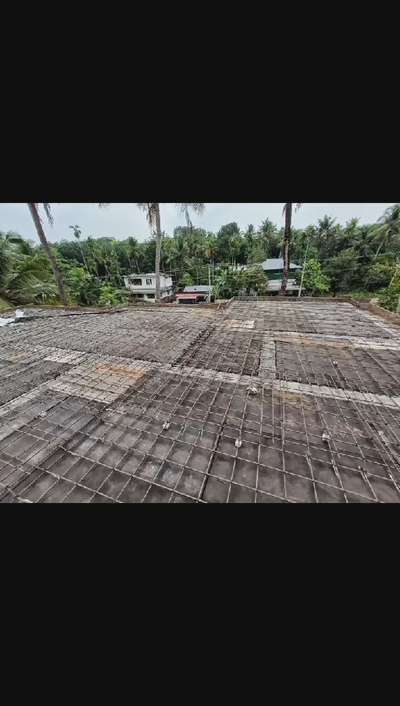 First floor main slab concrete completed.
ചാമ്പിക്കോ..
For more enquiries contact Dreamstone Builders
9061316090,9048111211 
 #mainslab #concrete #Completed