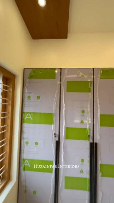 Aluminum wardrobe