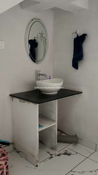 wash basin unit budjet friendly😍more details👉9946274303
 #creatorsofkolo #interiortrends #washbasinunit #kolotrending #aluminiumwork #fabrication_work