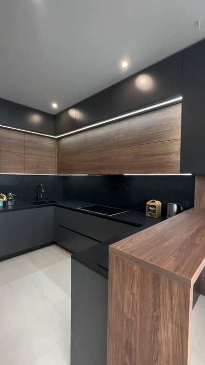 #ModularKitchen #HomeDesign #KitchenIdeas #DreamKitchen #LatestKitchen #TrendingDesign #ModularCabinates #HomeDecor #InteriorDesigner #KitchenInterior #SignatureKitchens