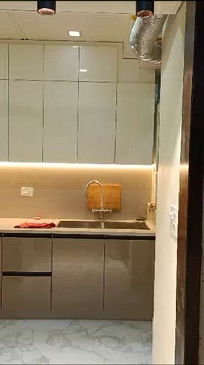 #KitchenInterior  #residentialinteriordesign  #architecturedesigns  #KitchenInterior