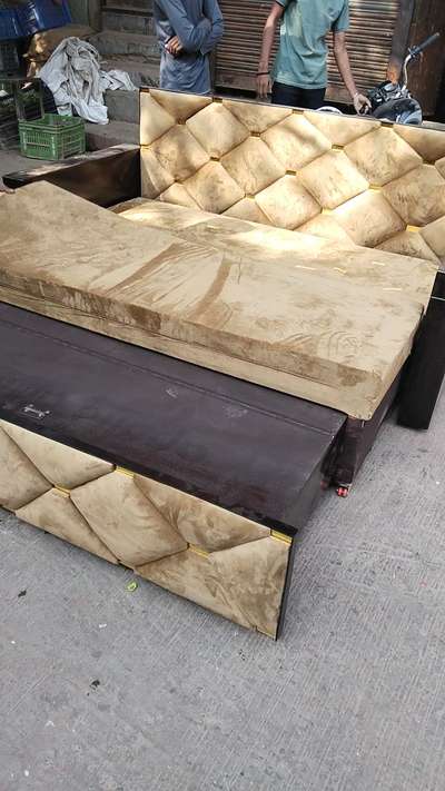 sofa kam paid 
Rs 13700