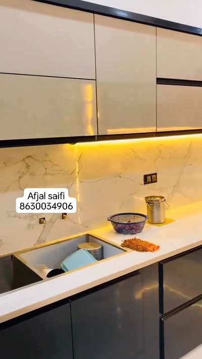 #KitchenIdeas  #newkitchendesign  #WoodenKitchen  #KitchenRenovation  #LUXURY_INTERIOR  #ModularKitchen  #design